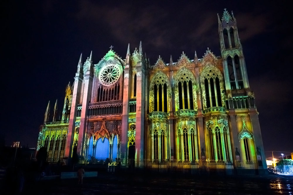 Templo Expiatorio De Le N Escapadas